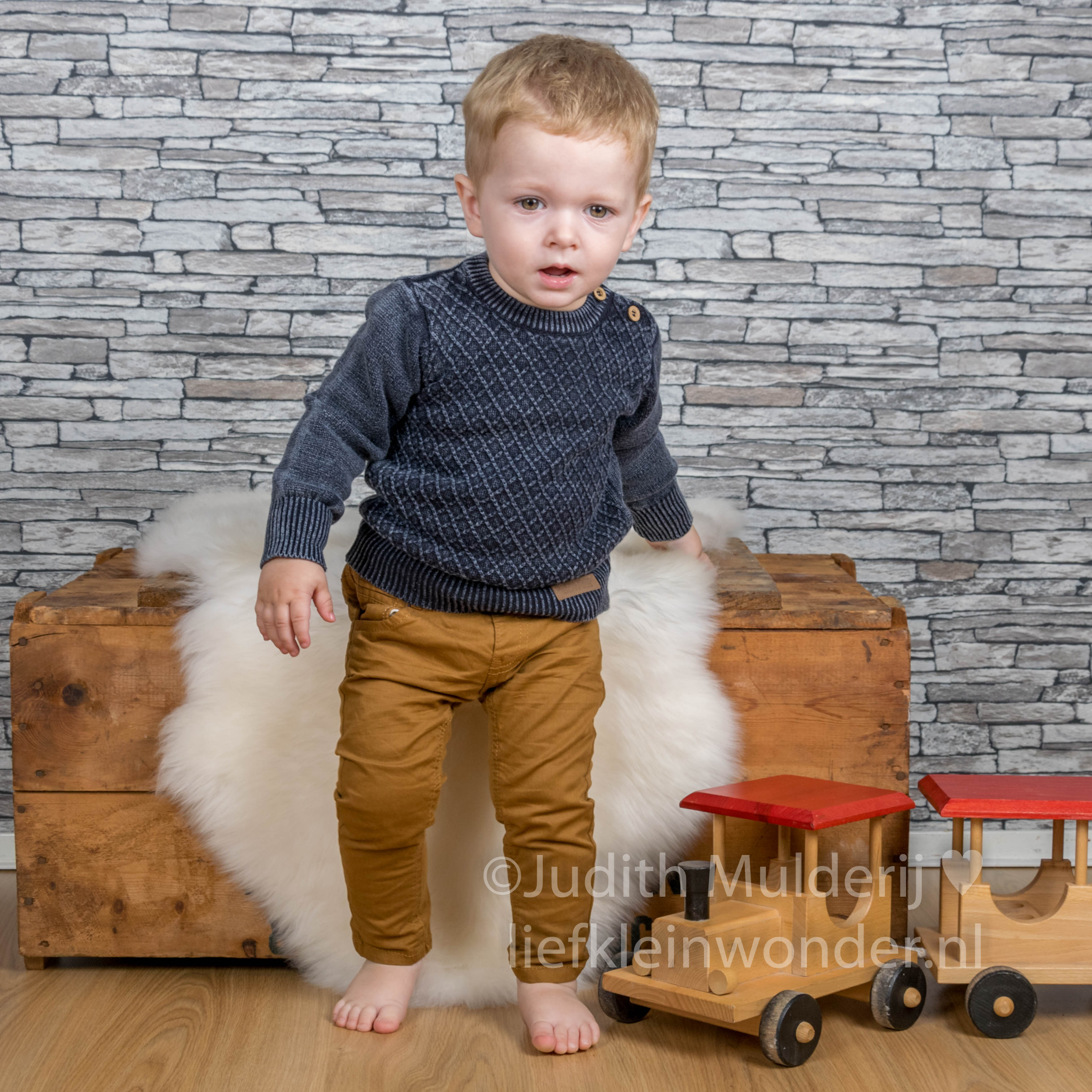 Dirkje babykleding review winter 2017 jongens kleding stoer trui bruine broek brandrep (37) • LiefKleinWonder